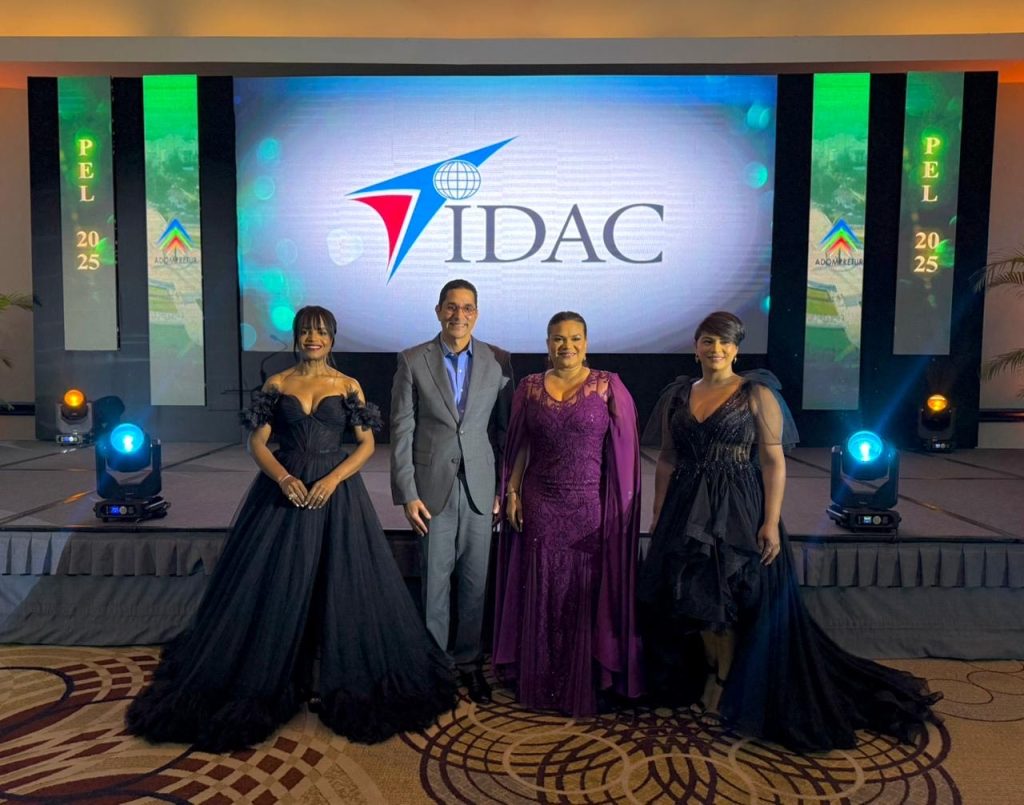 Millizen Uribe, Jorge Subero Medina, Sarah Hernández y Carmen Bretón.