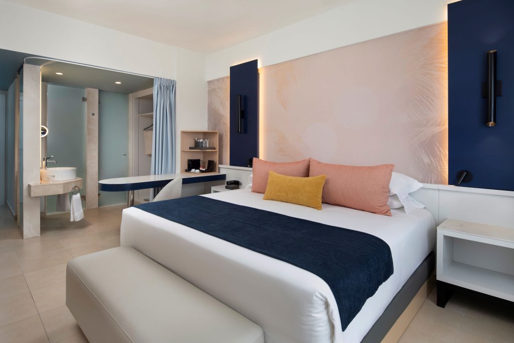 King Size bed Dexlue 2