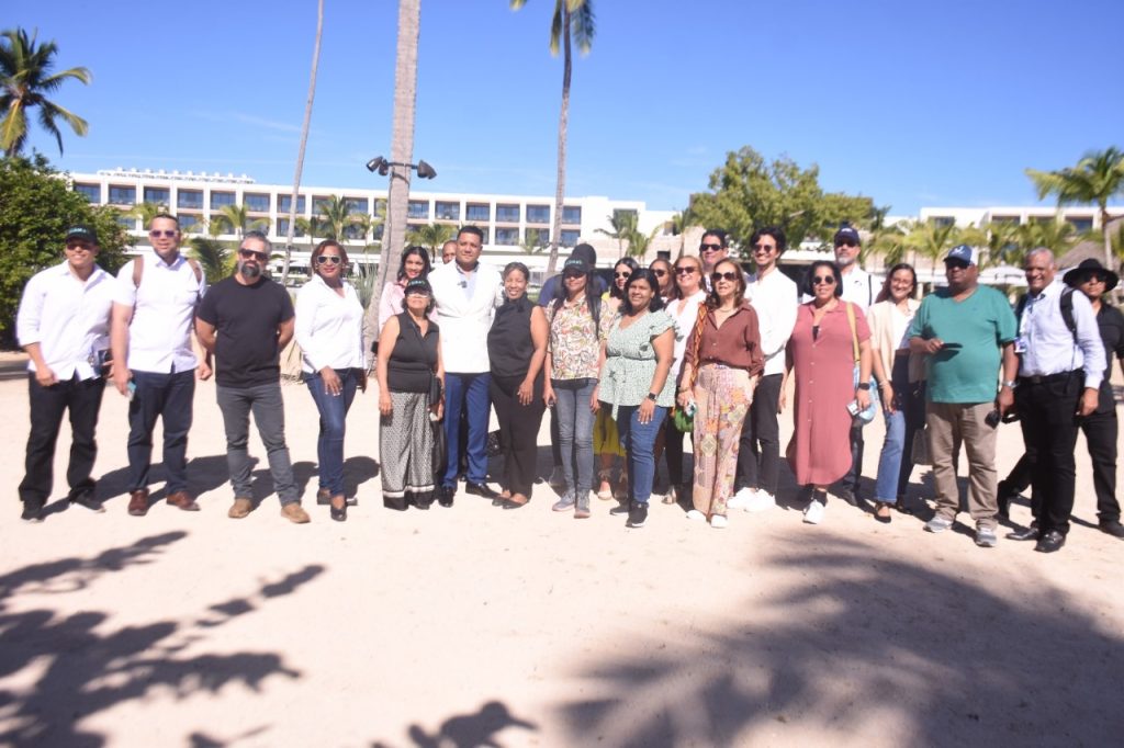 Recorrido por el hotel hotel Zemi Miches Resort.