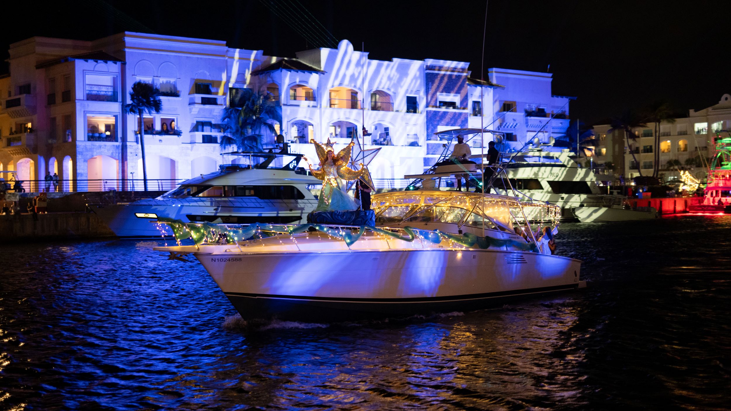 Christmas Boat Parade 2025 (6)