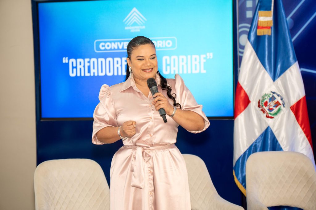 Sarah Hernández, presidenta de Adompretur afirmó que República Dominicana vive un momento clave en el desarrollo turístico.