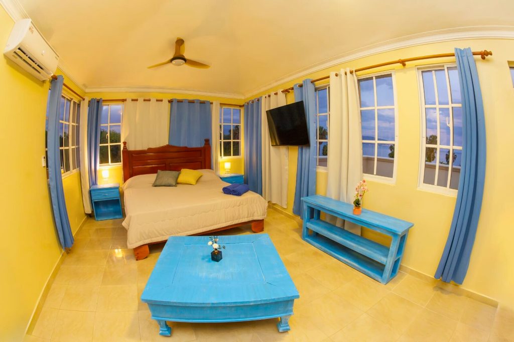 La Saladilla Beach Club