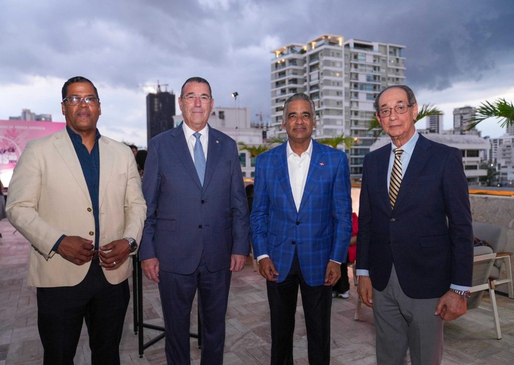 Bacilio Valenzuela, Juan Manuel Martín de Oliva, Joel Santos y Luis Felipe Aquino.