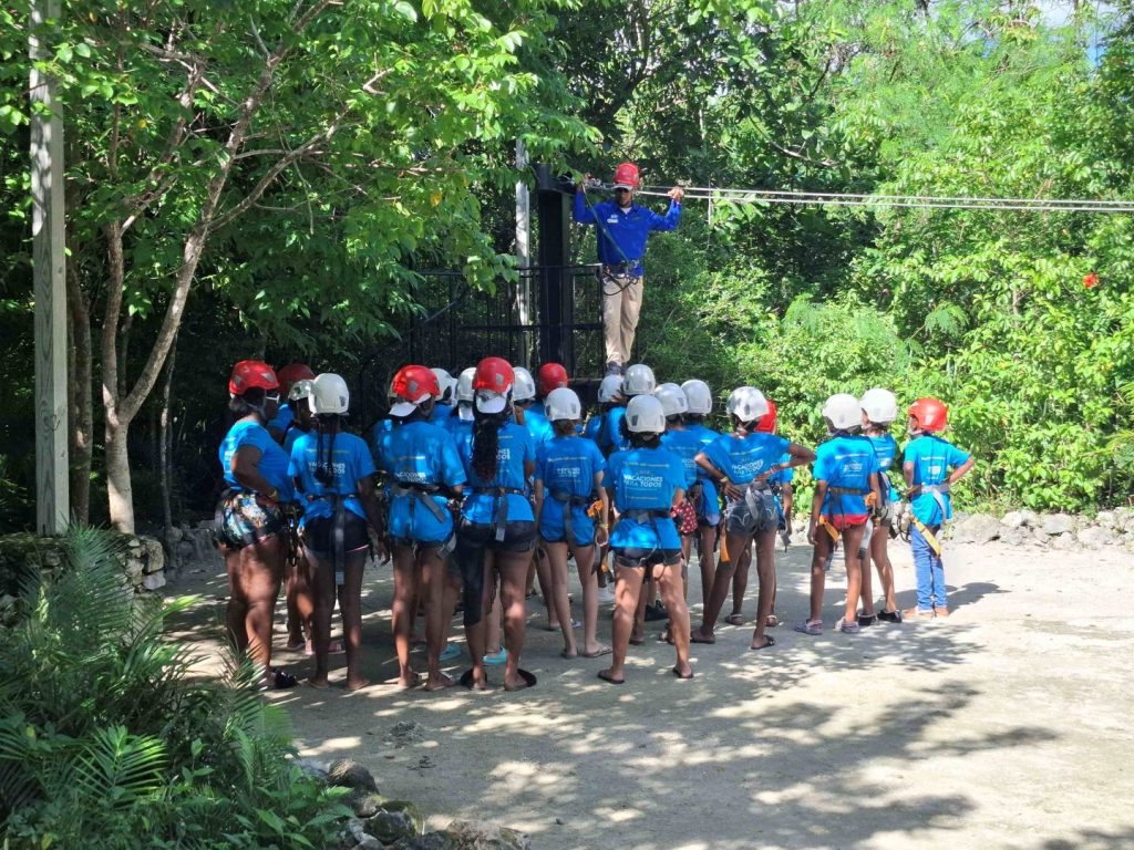 Bávaro Adventure Park impulsa turismo con impacto social