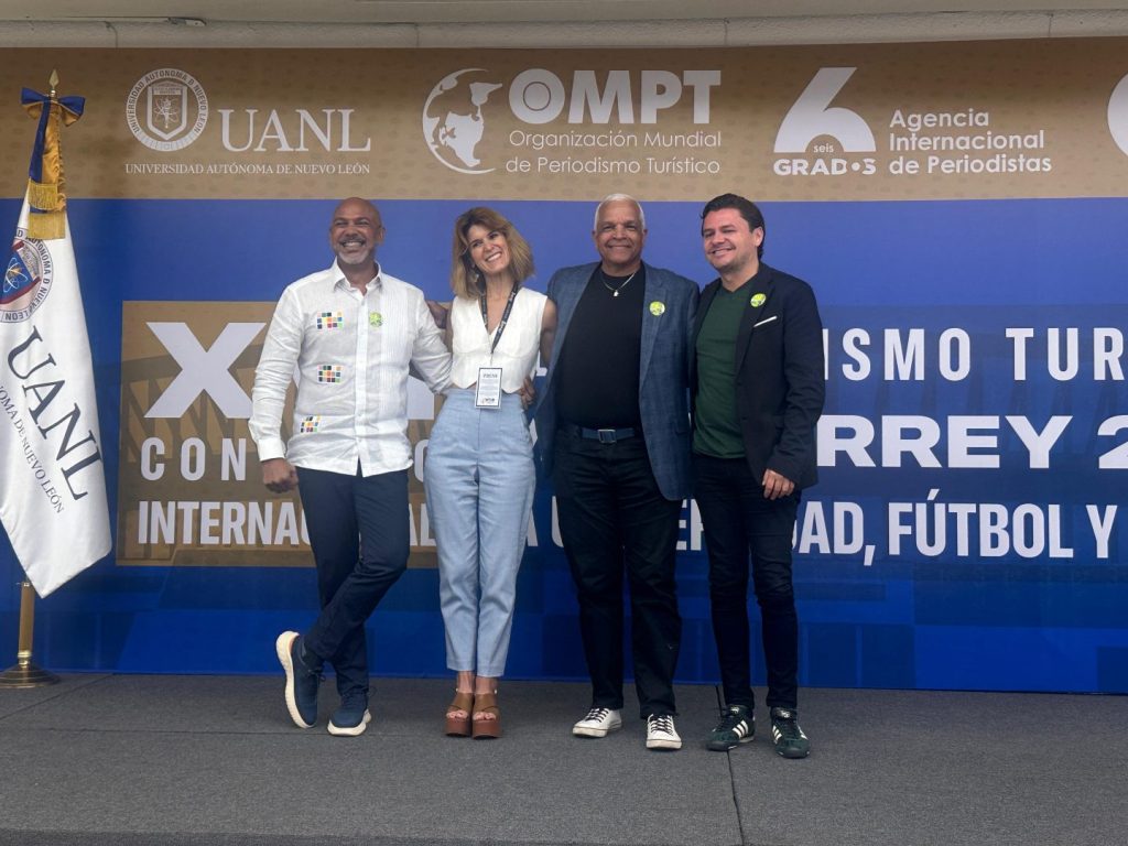 Salvador Batista, Lucía Sant, Luis Polo Roa y Miguel Ledhesma,
