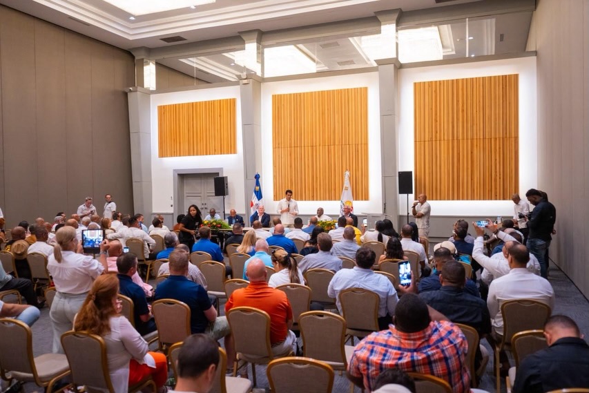 MITUR e ITF firman acuerdo para fortalecer la movilidad turística sostenible
