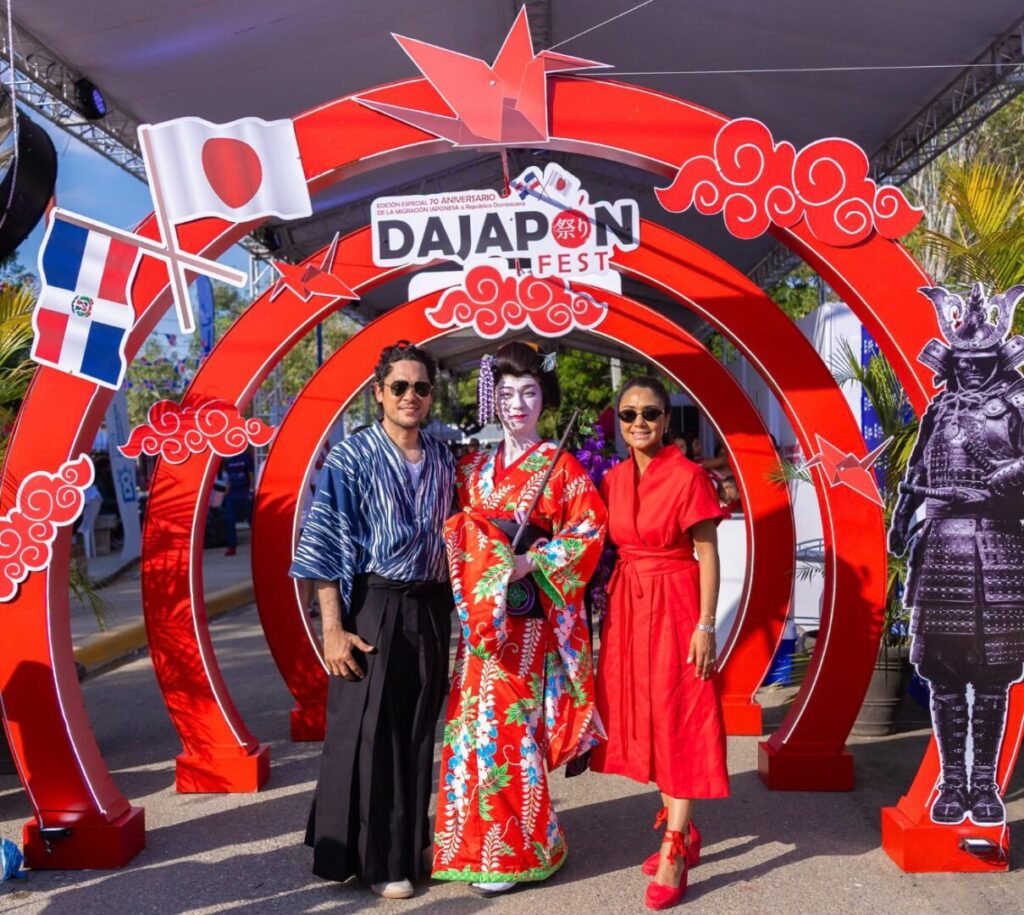 Omar Mukai, Geisha, Kathia Sarit.