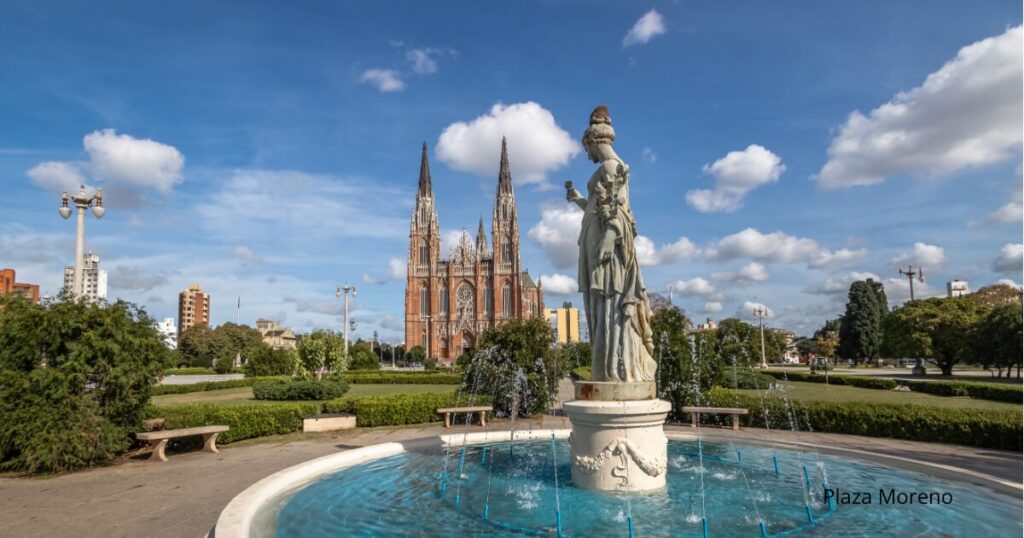 Plaza Moreno