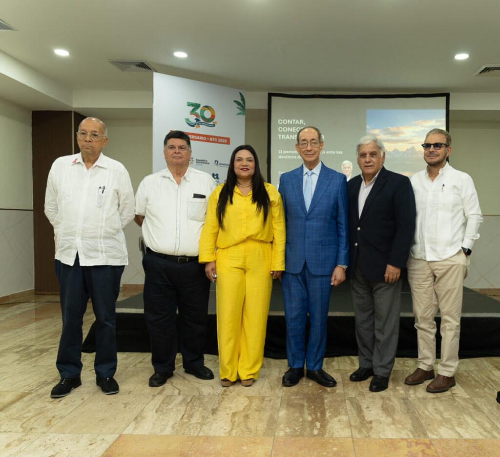 José Rafael Sosa, Armando de la Garza, Sarah Hernández, Luis Felipe Aquino y Luis José Chávez.