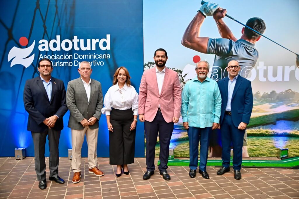 Panelistas de Adotalk 2
