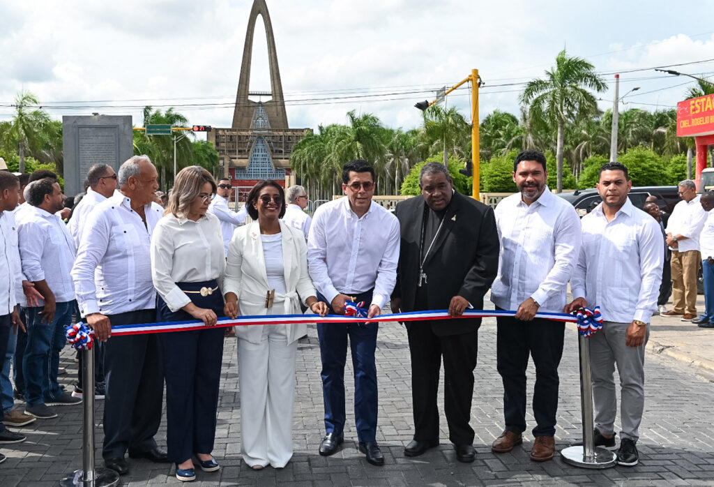 Turismo entrega obras por RD$25.5 millones en el entorno de la Basílica de Higüey